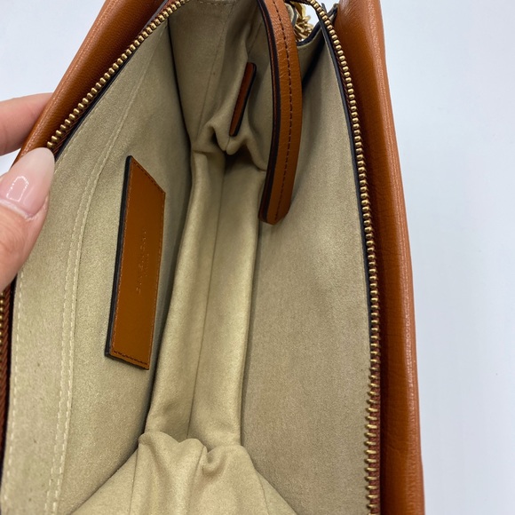 GIVENCHY 3 WAY Cross body in chestnut! - Picture 10 of 15